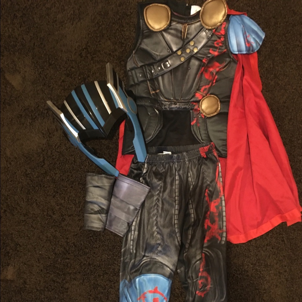 Disney Store Thor Costume Kids Halloween or Dress Up